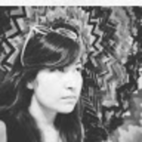 Meet your Posher, Crystal - Picture 1 of 1